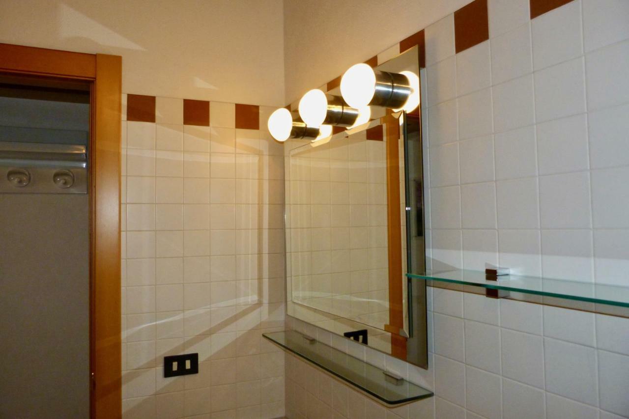 La Flo House Apartment Parma Ngoại thất bức ảnh
